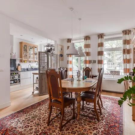 Bilderdijk Family Apartamento